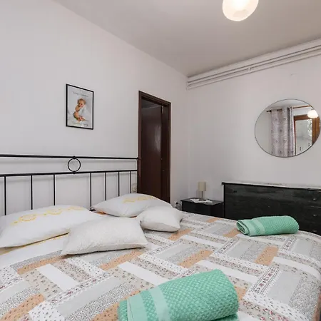 Palman With Free Parking Lägenhet Poreč