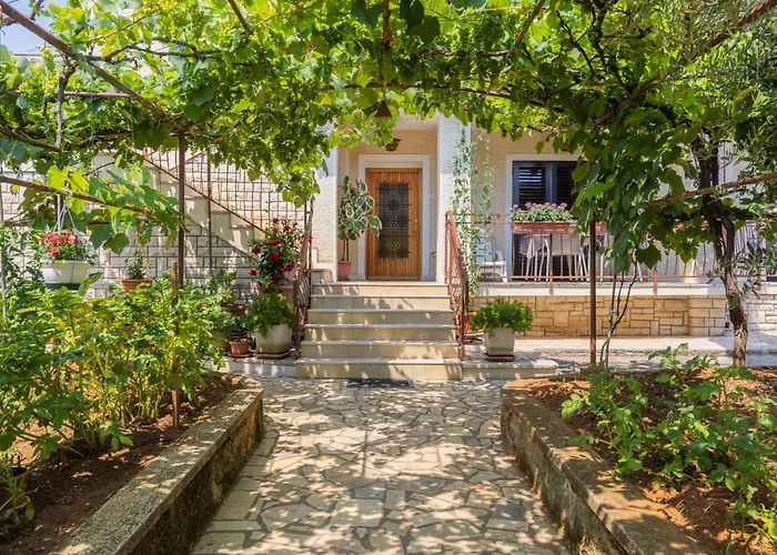 Palman With Free Parking Appartement