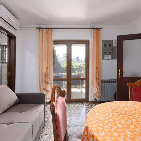 Apartment Palman With Free Parking Porec